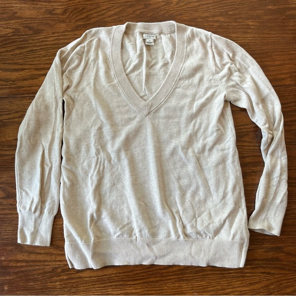 Sweater - Picture 8 of 9